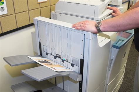Learn how to use <b>Staples</b> self-service <b>fax</b> machines to send and receive faxes inexpensively and easily. . Staples fax